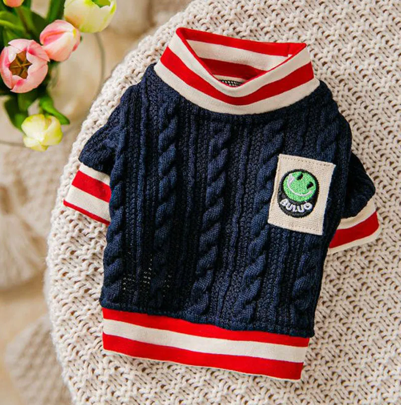 Autumn and winter short twist knit sweater sweater pet clothes
