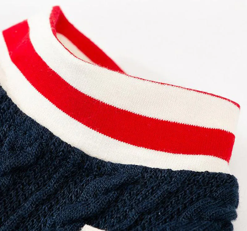 Autumn and winter short twist knit sweater sweater pet clothes